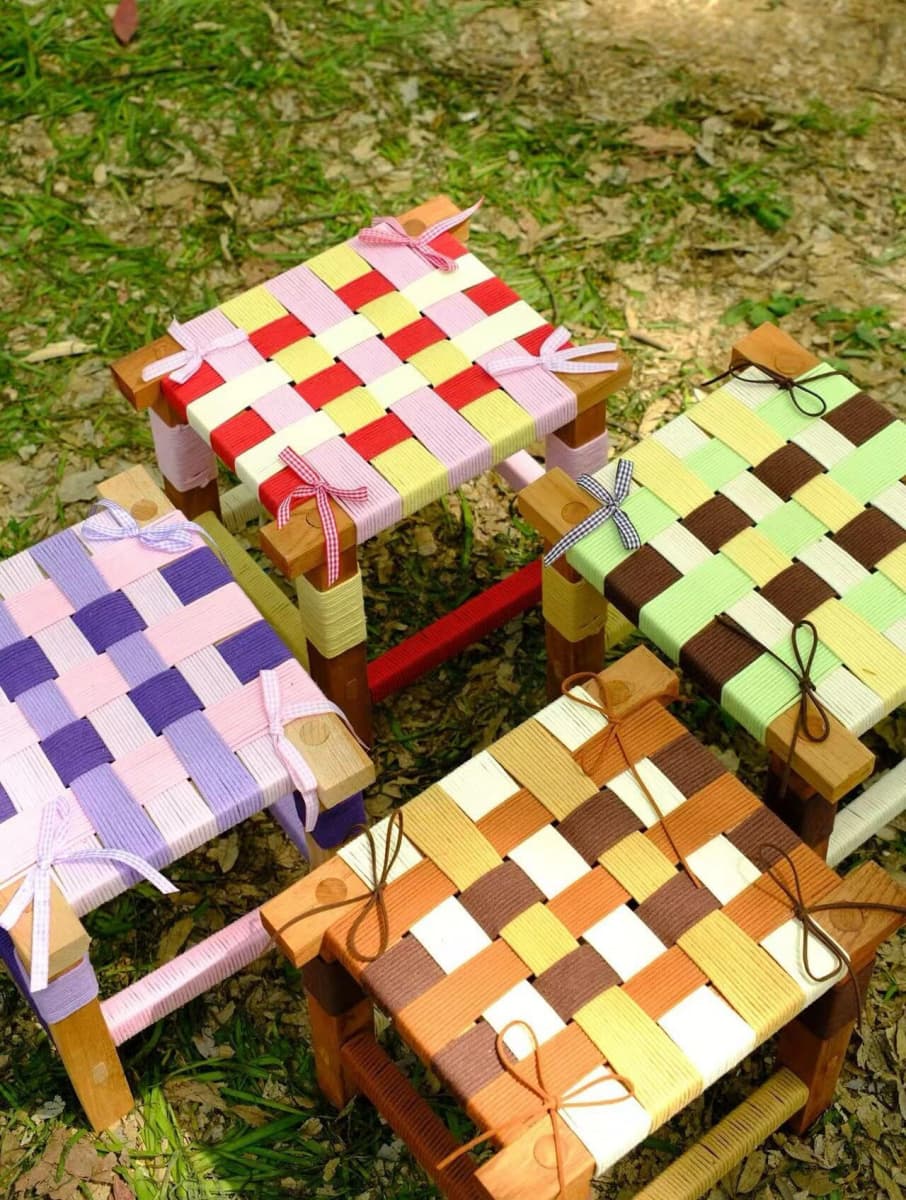 The "Cheers" Collection: BFF Picnic Stools Good Monica