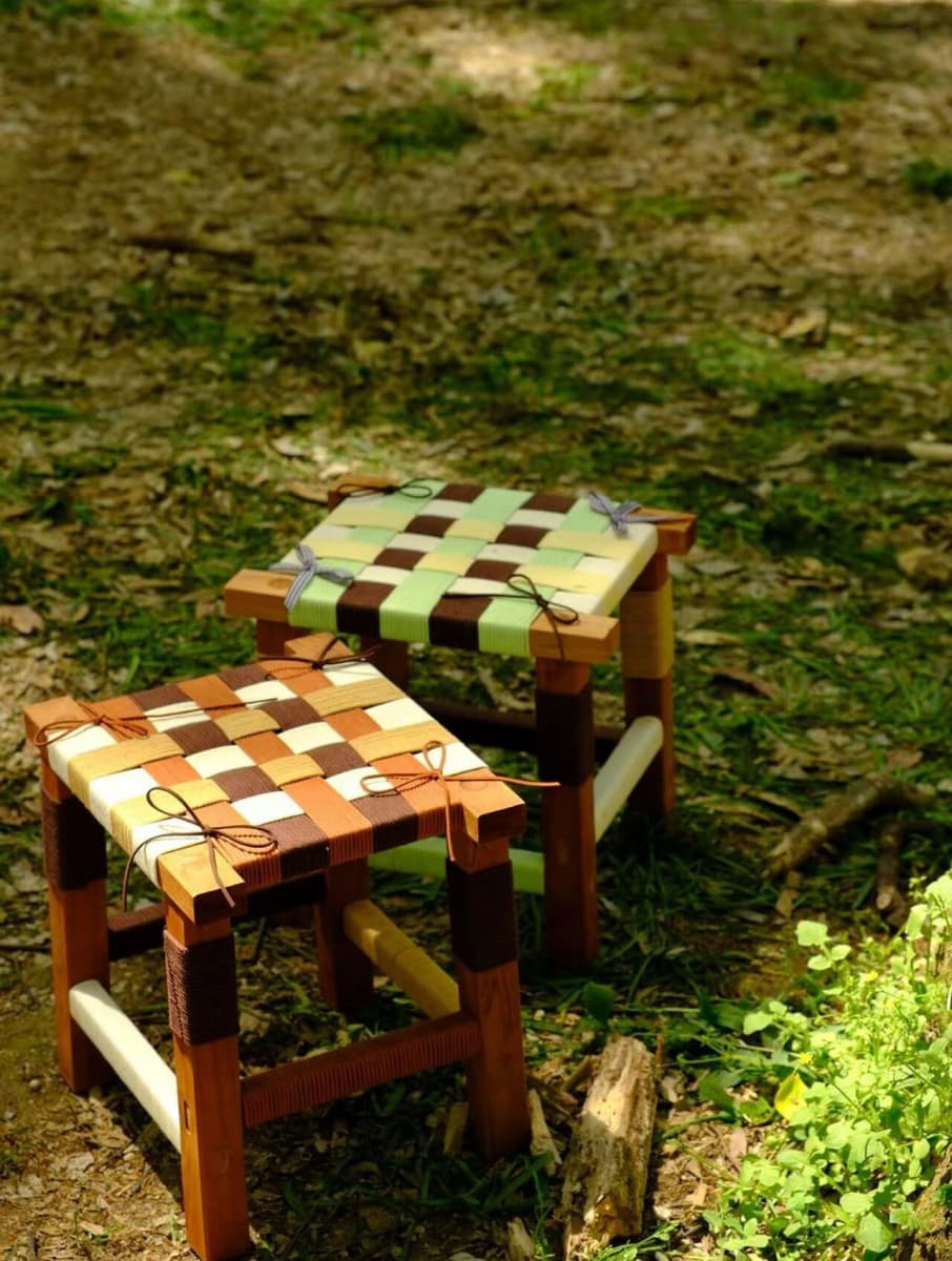 The "Cheers" Collection: BFF Picnic Stools Good Monica