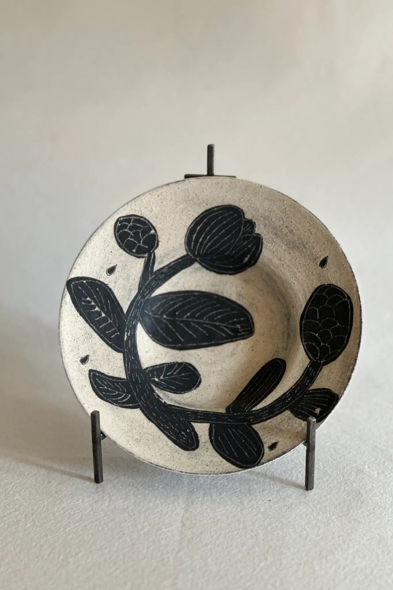 Rustic Stoneware Hand-Painted Pinecone Plate Xin Feng Wang