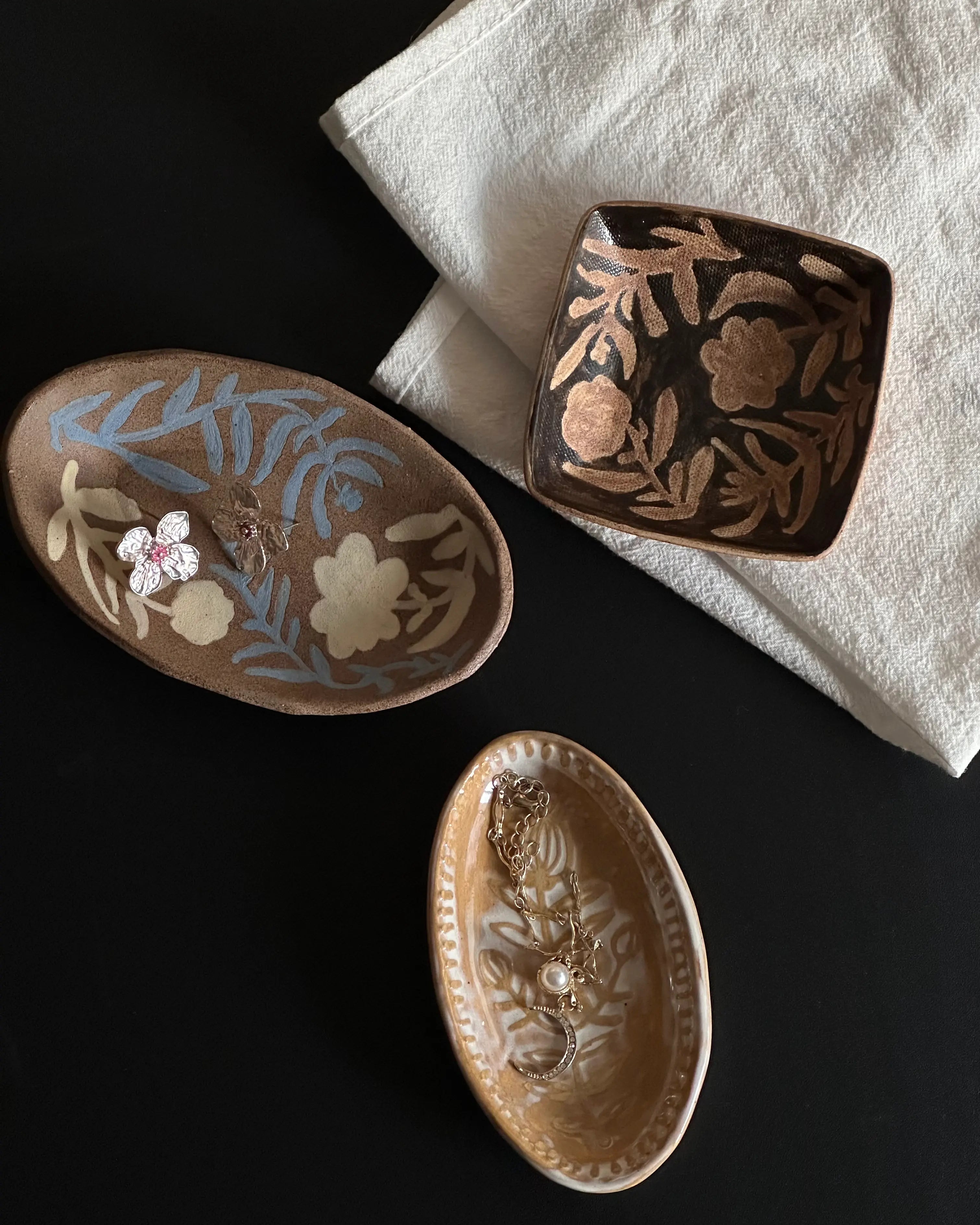 Rustic Stoneware Hand-Painted Plate-Shadow of Flowers I Xin Feng Wang