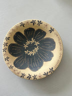 Rustic Stoneware Handmade Plate - Star-Bloom Flower Xin Feng Wang